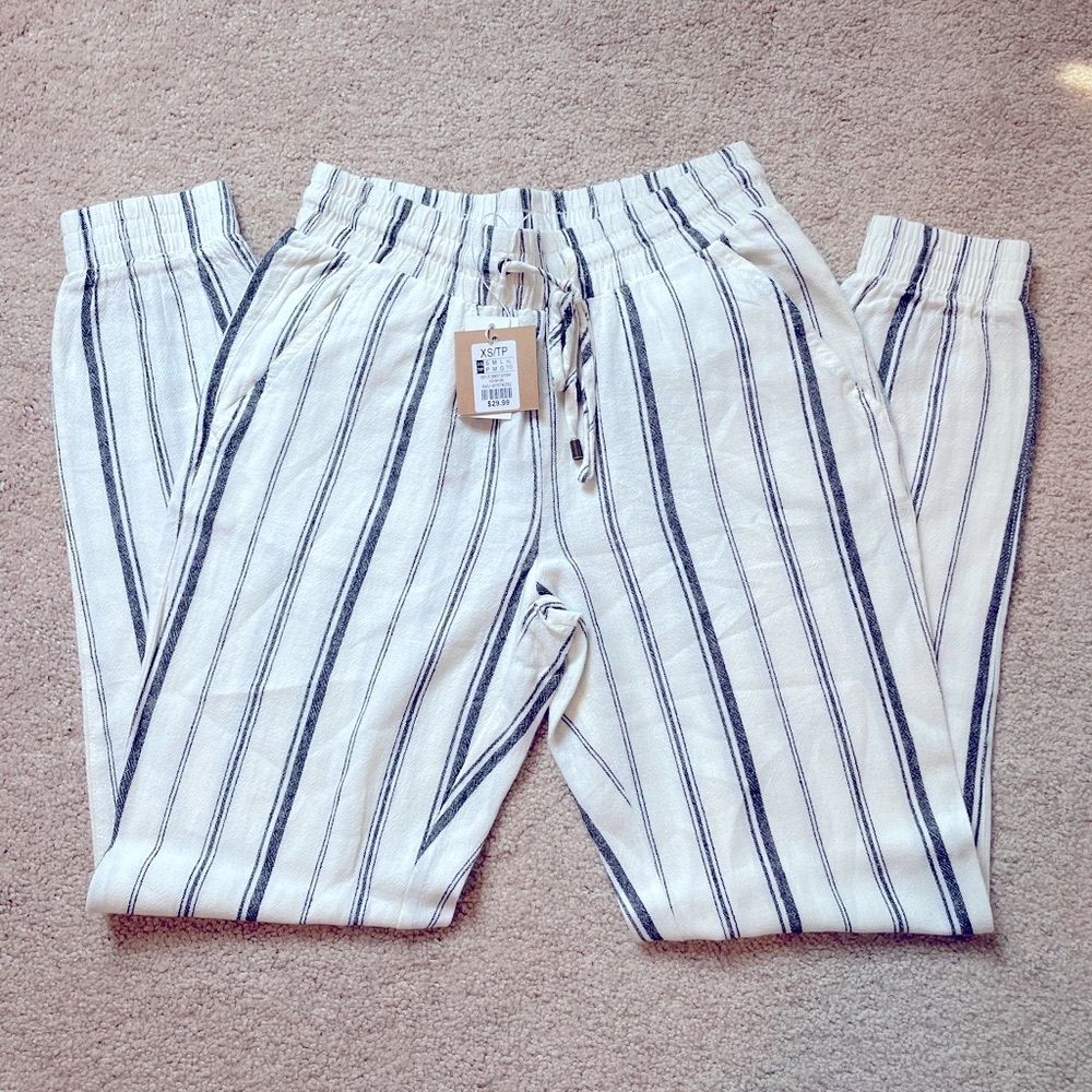 ReVamped Casual Pants - Picture 2 of 4